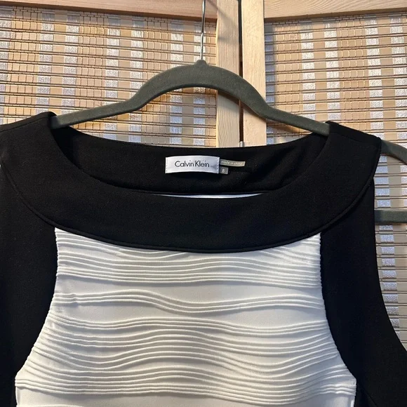 Calvin Klein Black and White Colorblock Midi Dress - Picture 4 of 6